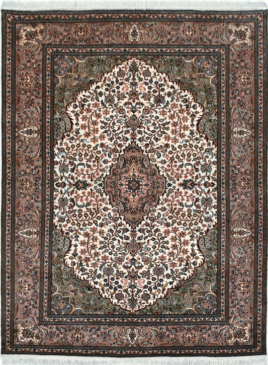 Kashan 8317 Multi 123cm x 191cm (B.No. 204)